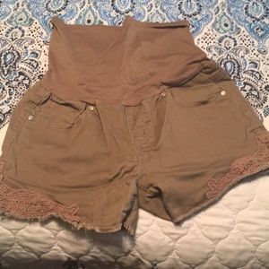 Cute brown maternity shorts